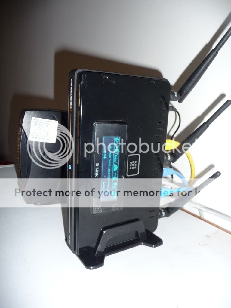 Wireless Router (DGL4500) Antenna Orientation?